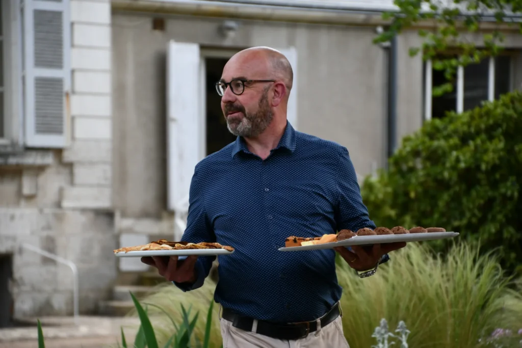 Service de collations lors d'un événement institutionnel de la préfecture du Loir-et-Cher à Blois